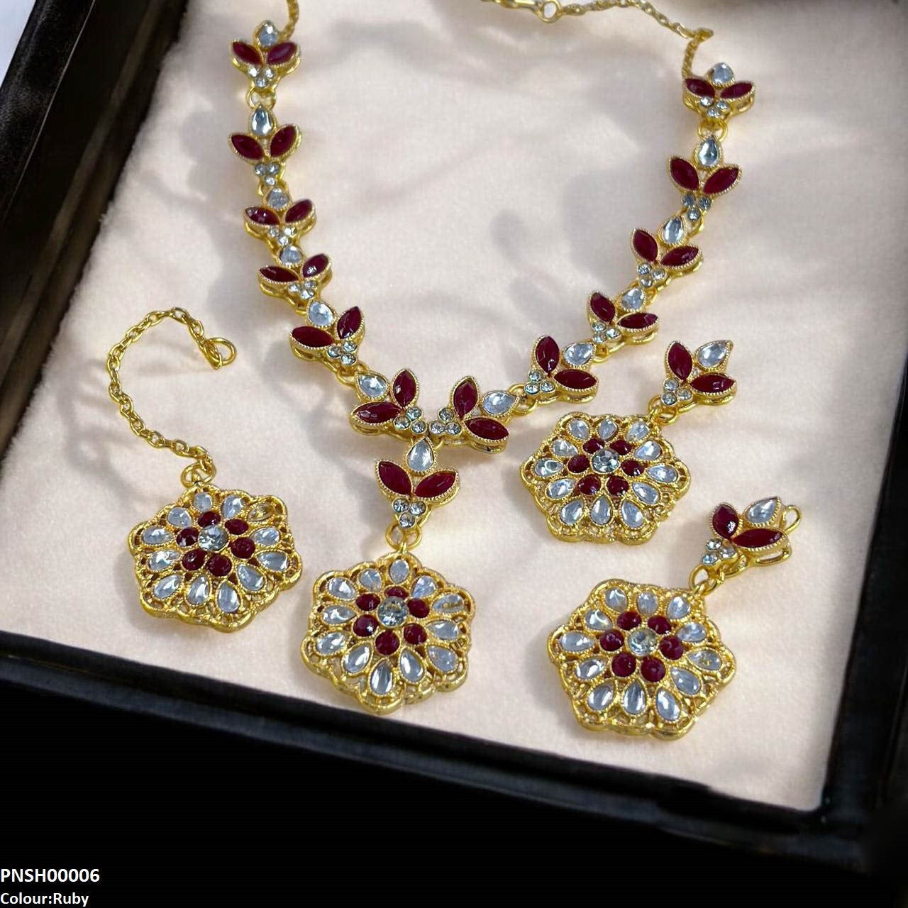 Tear/Flower Drop Necklace Set